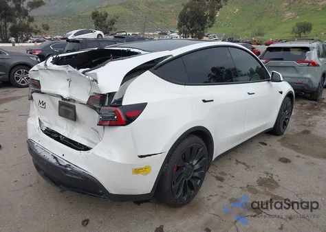 2022 Tesla Model Y Performance Dual Motor All-Wheel Drive from USA, damaged, VIN 7SAYGDEF0NF452741
